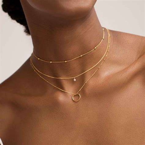 Gold Halo Pendant Necklace | Astrid & Miyu Necklaces – Astrid & Miyu .us