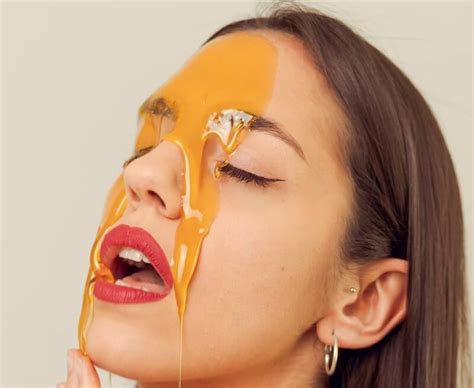 10 Amazing Honey Face Mask For Glowing Skin