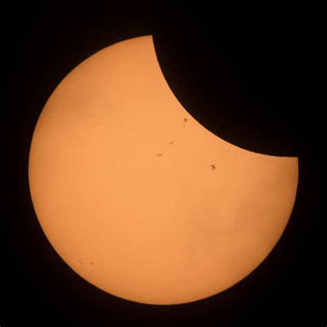 NASA captured photos and video of the ISS 'photobombing' today's solar ...