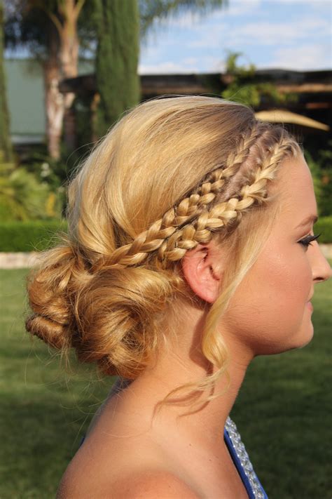 This is so pretty!! Homecoming idea ;) | Homecoming hairstyles, Dance hairstyles, Easy ...