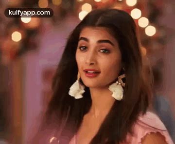 Acha.Gif GIF - Acha Pooja hegde Gif - Discover & Share GIFs