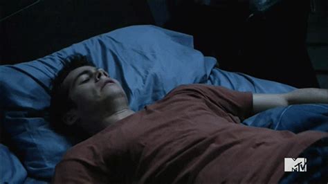 Random Musings from the KristenHead: 'Teen Wolf' GifTweetCap: Are You Dreaming?