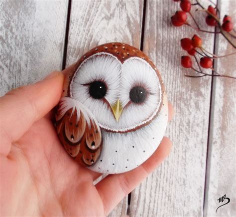 Barn Owl painted rock, realistic stone painting, OOAK original pet stone, cute gift idea, Owl ...