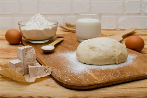 Yeast In Bread Dough: Why, When & How Much (Complete Guide) - Loafy Bread