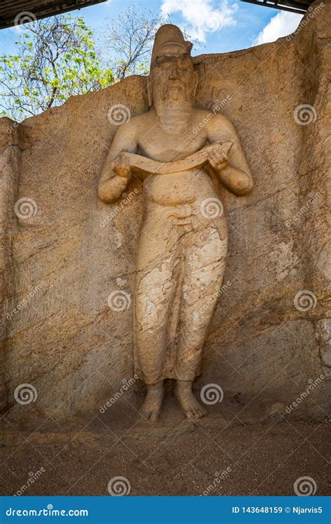 Statue of King Parakramabahu in Polonnaruwa, Sri Lanka Editorial Stock Image - Image of tourism ...