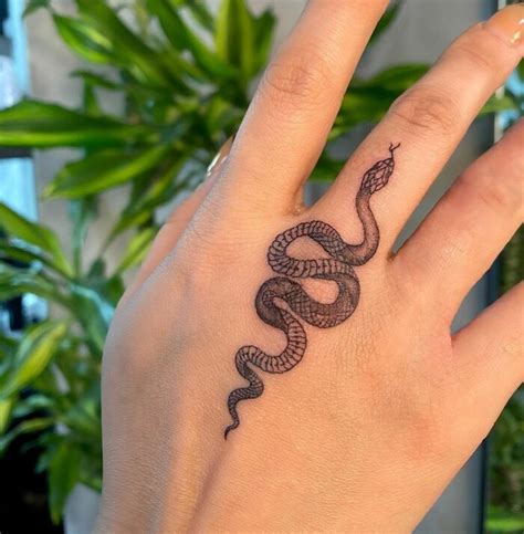 85 Snake Tattoos That May Have You Wrapping Around The Idea | Bored Panda