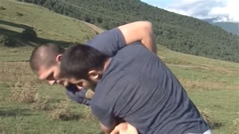 Video: Khabib Nurmagomedov Old School Training in Dagestan Mountains, Russia