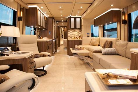 Luxury coach Bus