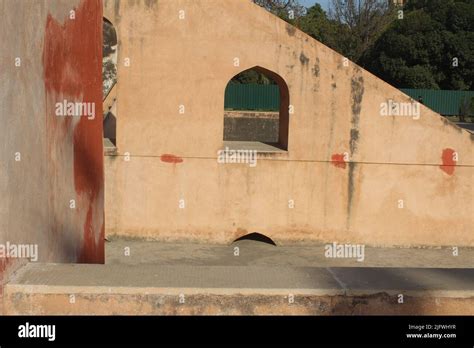 Mix of Modern/Historical architecture at Connaught Place, New Delhi Stock Photo - Alamy