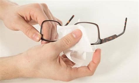 7 Best Eyeglass Wipes Reviewed and Rated in 2024