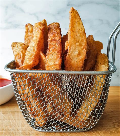 Crispy French fries - with a spicy coating - Foodle Club