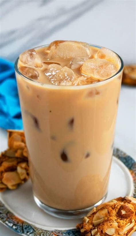 Iced Vanilla Latte - CakeWhiz