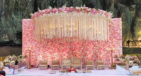 Latest Wedding Reception Stage Decor Ideas & Themes for 2022 | Wedding entrance decor, Wedding ...