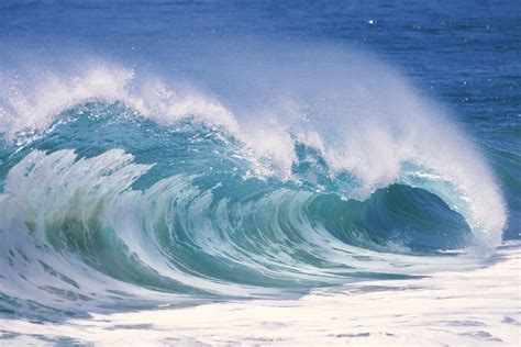 Free Ocean Waves Wallpaper - WallpaperSafari