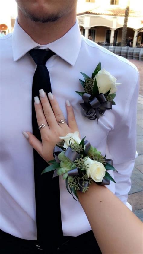 Top 30 Prom Corsage and Boutonniere Set Ideas for 2020 - Show Me Your Dress