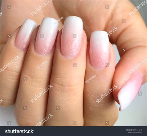 3,055 Ombre Nails Images, Stock Photos, 3D objects, & Vectors | Shutterstock