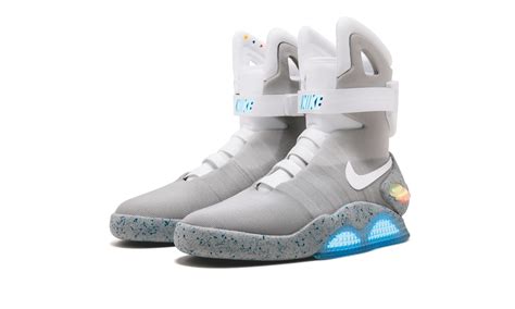 Nike 'moon shoes' and 'Back to the Future' sneakers up for auction - Super News