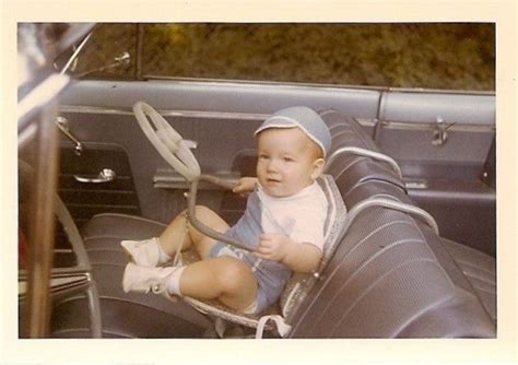 Odd and Unsafe Baby Car Seats From the Past That Moms Wouldn’t Buy Today - Rare Historical Photos