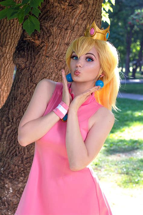 Princess Peach Mario Cosplay Nintendo by AGflower on DeviantArt