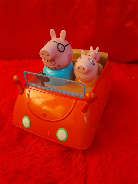 Peppa pig family car on Carousell