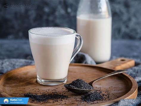 Easy Homemade Poppy Seed Milk | KetoDiet Blog