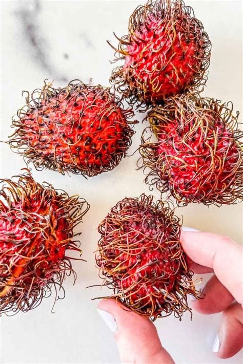 How to Eat Rambutan Fruit - This Healthy Table