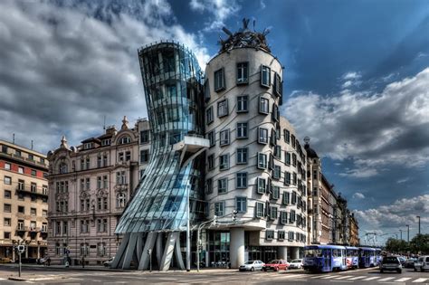 Picture of the Day: Prague’s Dancing House » TwistedSifter