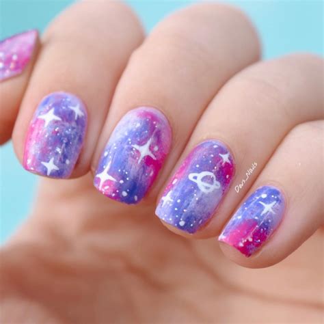 36 Out-of-This-World Galaxy Nails for You to Try