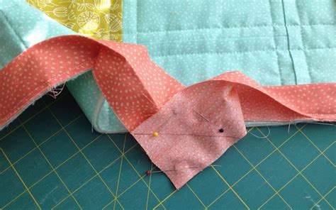 Sewing Binding Ends to eachother | Quilt binding, Sewing binding, Quilt binding tutorial