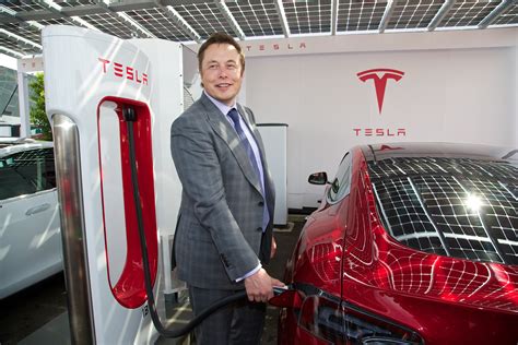 Elon Musk Bought More Tesla Motors Shares, He’s Basically Playing with Himself - autoevolution