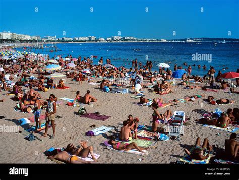 Crowded Town Beach Cannes French Riviera or Côte d'Azur France Stock Photo - Alamy