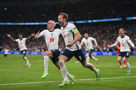 Harry Kane’s extra-time goal sends England into Euro 2020 final