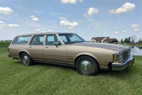 No Reserve: One-Family-Owned 1985 Oldsmobile Custom Cruiser for sale on BaT Auctions - sold for ...