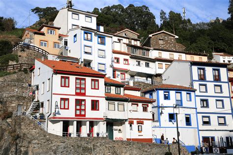 Cudillero and its attractions * All PYRENEES · France, Spain, Andorra