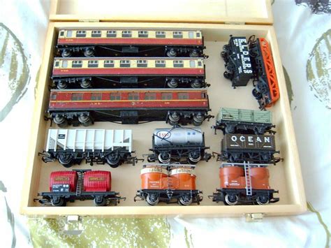 hornby model trains vintage 12 of them in good condition collection only | in Stevenage ...