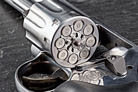 Smith & Wesson Model 648 .22 WMR Revolver Review - You Will Shoot Your Eye Out