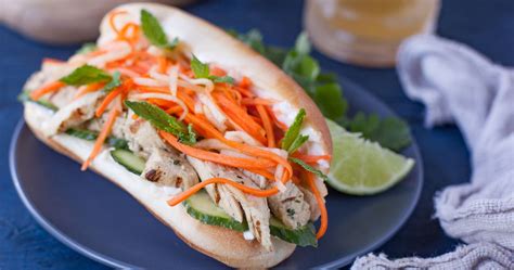 Vietnamese Sandwich Recipe with Grilled Chicken (Banh Mi) - Eating Richly