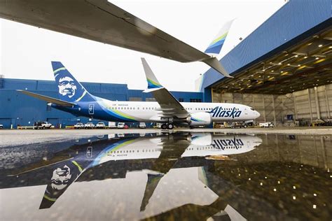 Alaska Firms Up Another 52 737 MAX Orders - Mentour Pilot