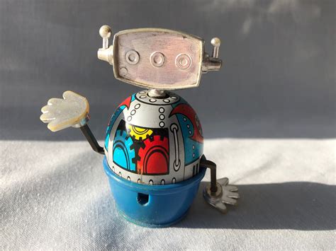 Cute Little Vintage Wind-up Robot Toy Made in Hong Kong. - Etsy