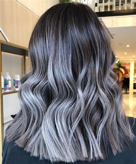 40 Bombshell Silver Hair Color Ideas - Hair Adviser