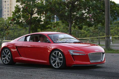 Speculative Rumors - Audi Readying Mid-Engine R5 Sports Car