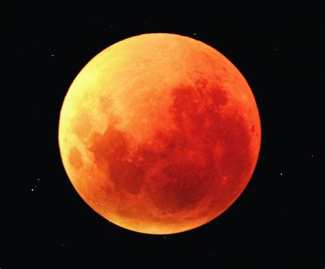 Why Is The Moon Red Tonight June 3 2024 - Halie Maddalena