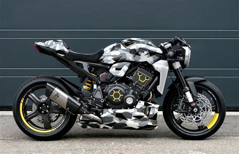 Honda CB1000R-adical by Gannet Design and Fuhrer Moto