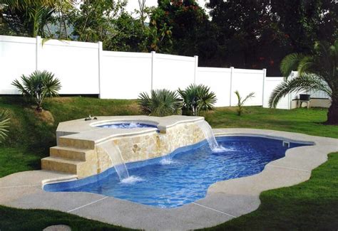 Key West 12' x 25' 7″ Model Pool | Latham Pool