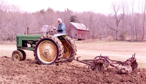 Retired Tractors: Start up your tractor