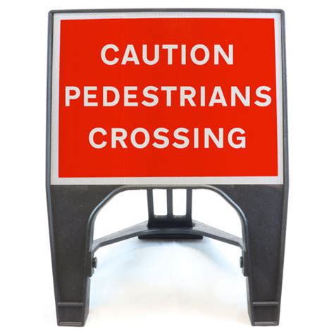 Caution Pedestrians Crossing 600 x 450mm Road Sign | Q Sign | SSUK