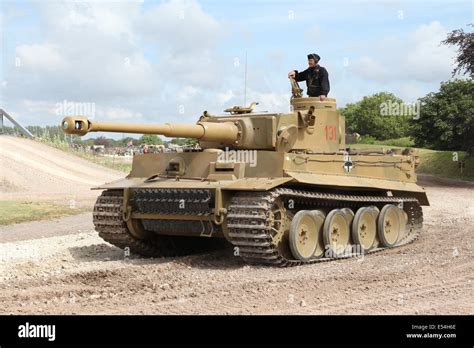 Panzerkampfwagen vi tiger ausf e hi-res stock photography and images - Alamy