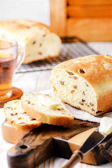 Recipe for Homemade Raisin Bread