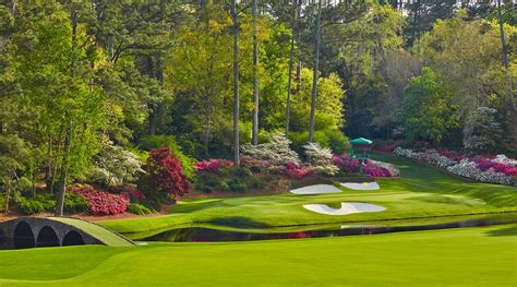 Pro’s Masters shank reminder of 12th hole's long history of rattling players