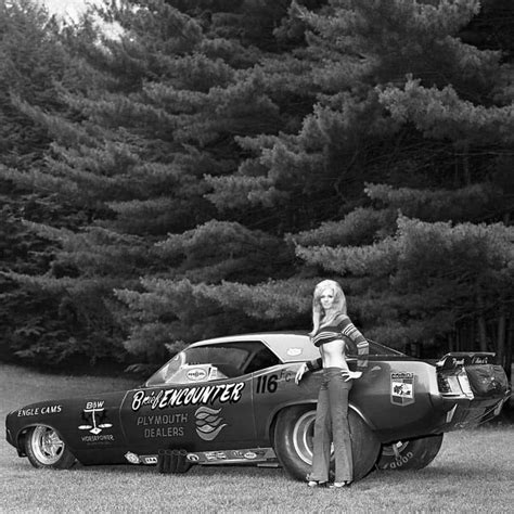 vintage hot rods & classic muscle cars along with historic drag racing photos from days gone by ...